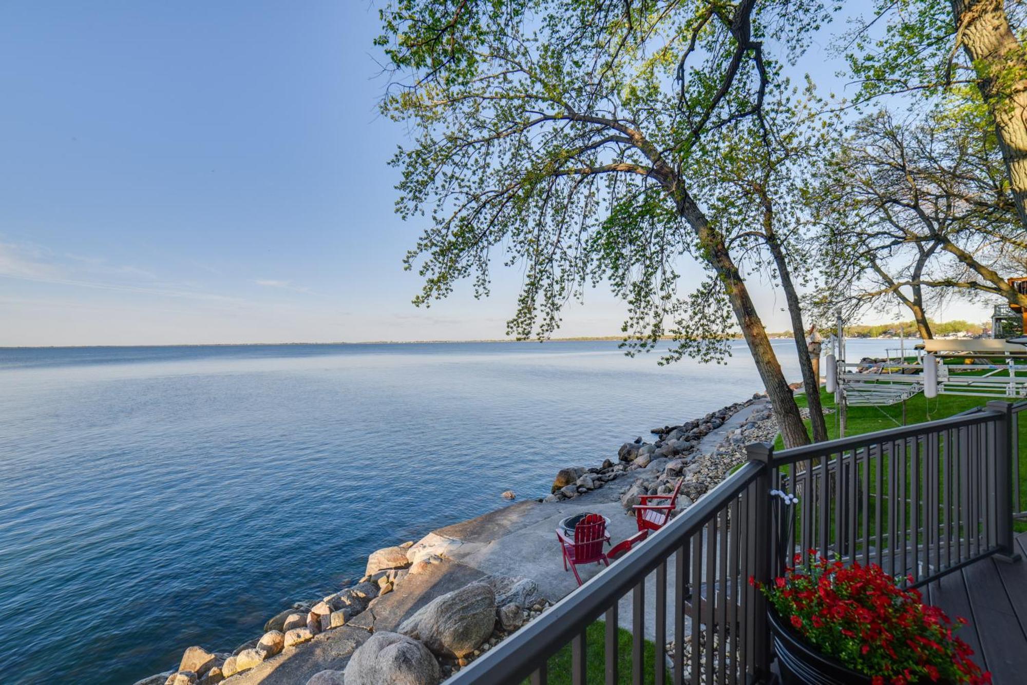 Dreamy Lake Poinsett Cabin With Deck, Dock And Views! Arlington 外观 照片